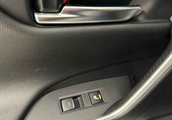 Suzuki Across 2.5 Plug-in Hybrid Style – Foto 7