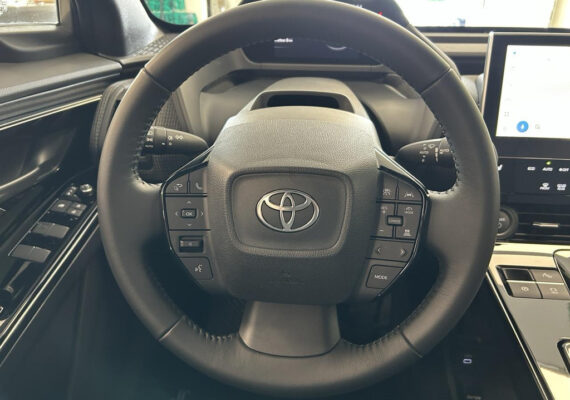 Toyota Bz4x Dynamic AWD 3F 11kw – Foto 10