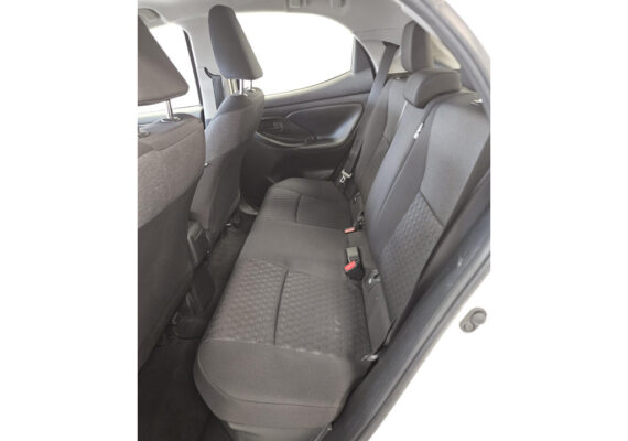 Toyota Yaris 1.5 Hybrid 115 Business – Foto 4