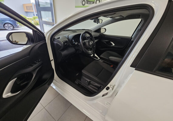 Toyota Yaris 1.5 Hybrid 115 Business – Foto 6