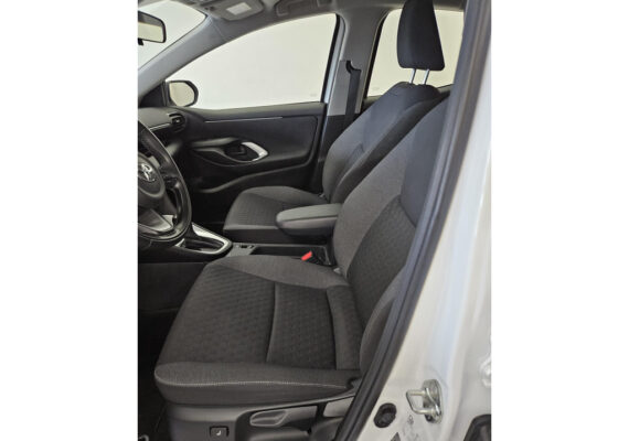 Toyota Yaris 1.5 Hybrid 115 Business – Foto 8