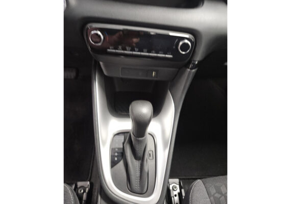 Toyota Yaris 1.5 Hybrid 115 Business – Foto 10