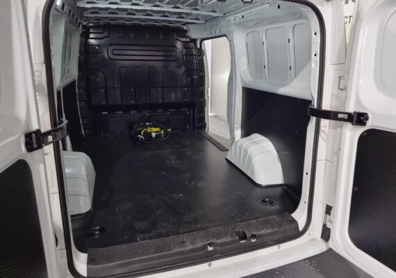 Maxus eDeliver 5 L1H1 64 kWh – Foto 21