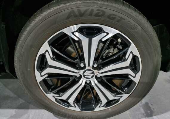 Suzuki Across 2.5 Plug-in Hybrid Style – Foto 2
