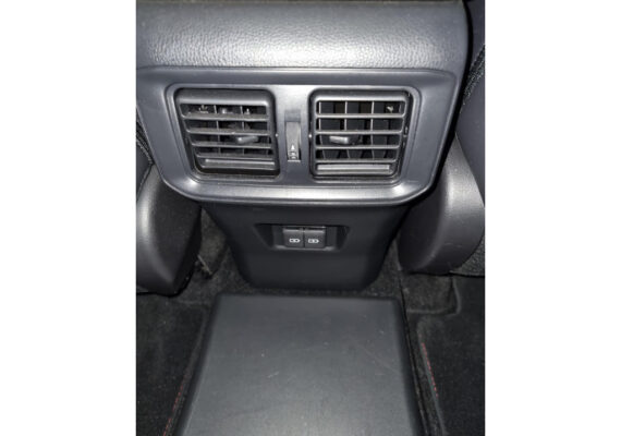 Suzuki Across 2.5 Plug-in Hybrid Style – Foto 11