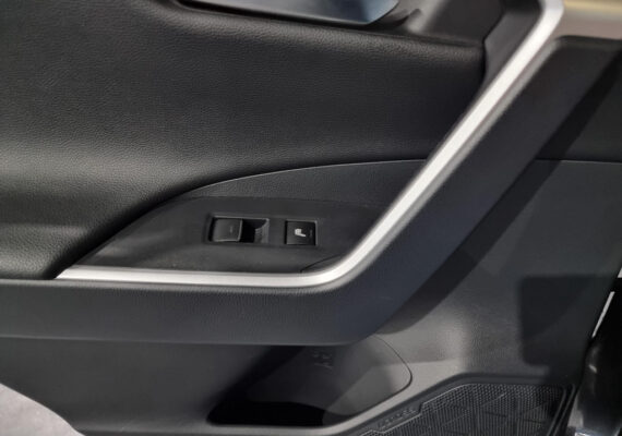 Suzuki Across 2.5 Plug-in Hybrid Style – Foto 12