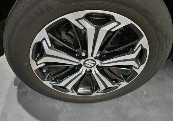 Suzuki Across 2.5 Plug-in Hybrid Style – Foto 21