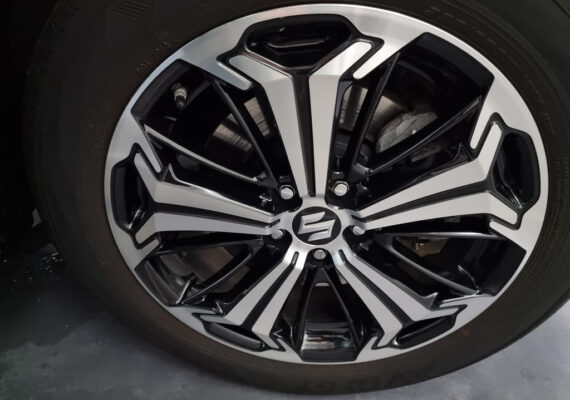 Suzuki Across 2.5 Plug-in Hybrid Style – Foto 23