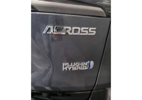 Suzuki Across 2.5 Plug-in Hybrid Style – Foto 25