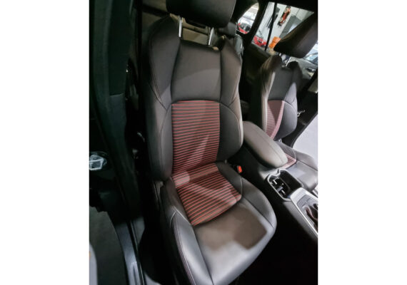 Suzuki Across 2.5 Plug-in Hybrid Style – Foto 29